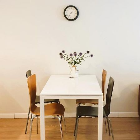 Klimatyczny Apartament Z Balkonem W Samym Centrum Wroclawia - W6 Luaran gambar