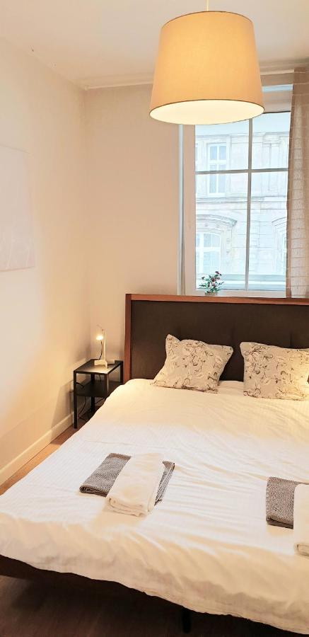 Klimatyczny Apartament Z Balkonem W Samym Centrum Wroclawia - W6 Luaran gambar