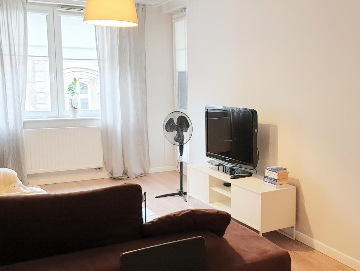 Klimatyczny Apartament Z Balkonem W Samym Centrum Wroclawia - W6 Luaran gambar