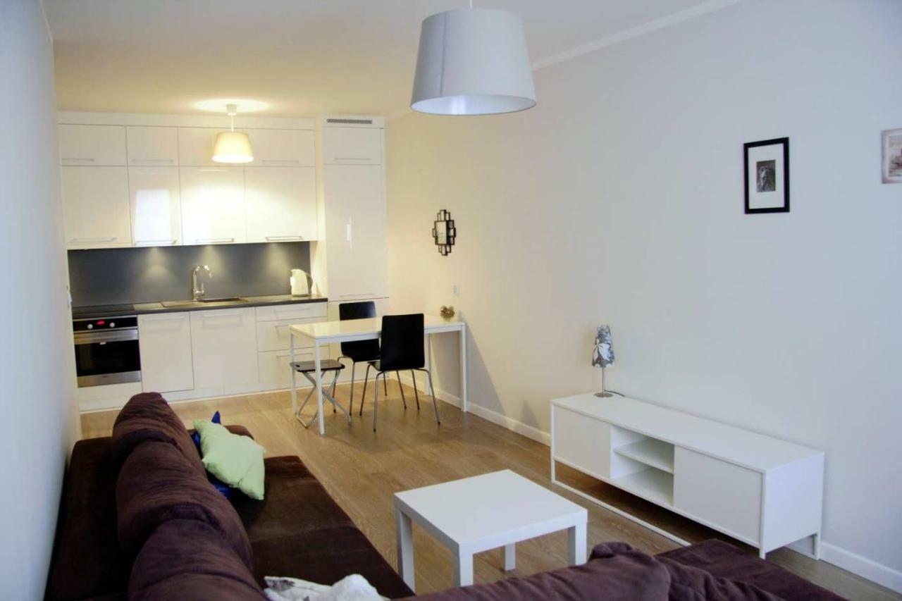 Klimatyczny Apartament Z Balkonem W Samym Centrum Wroclawia - W6 Luaran gambar